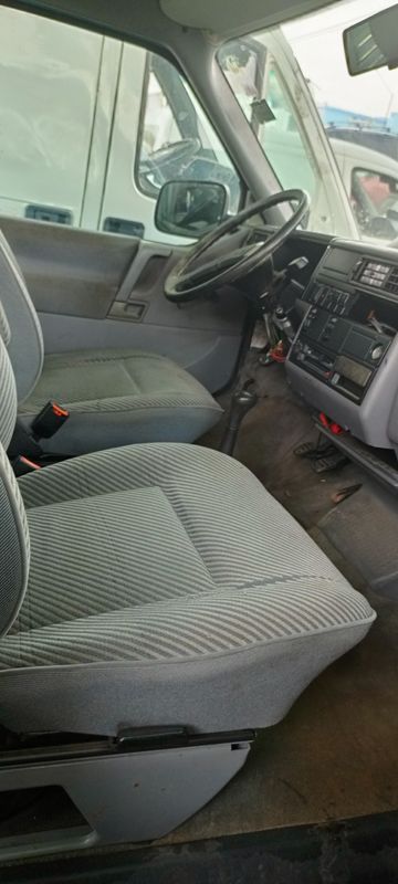 Thumbnail 11 of 2004 Volkswagen ID4